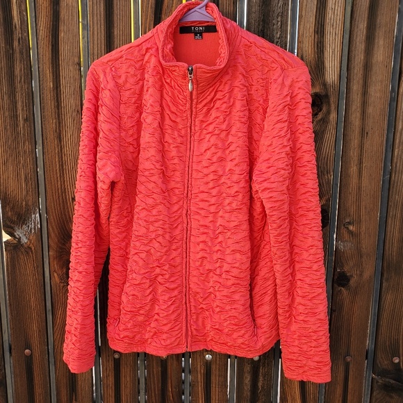 Toni Morgan Jackets & Blazers - Packable Toni Morgan Poppy Texured Ruched Jacket M